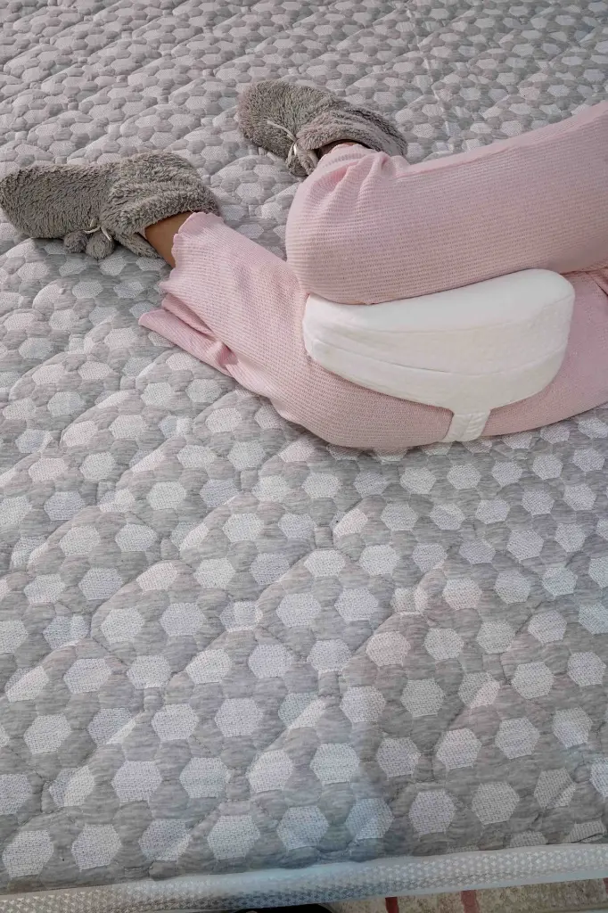 leg _pillow (small size).webp