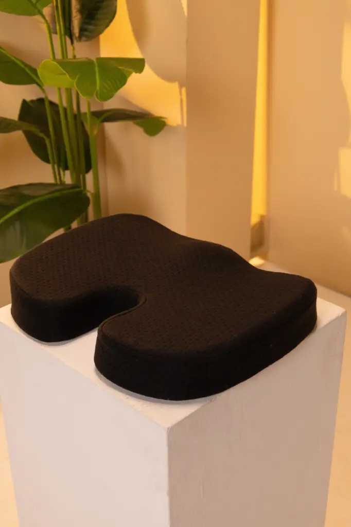 Coccyx seat cushion